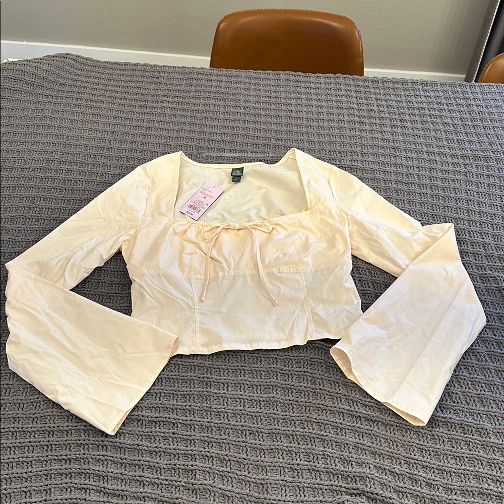 NWT Wild Fable pink Y2K cropped square neck bow blouse size Medium flare sleeves